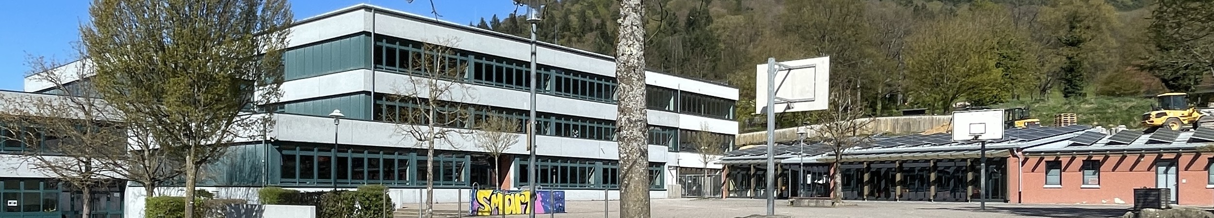 Bildausschnitt Bildungszentrum mit Mensa